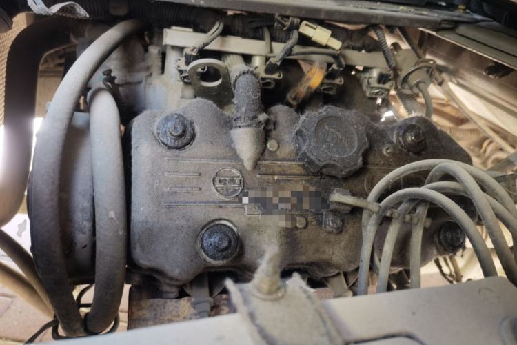 Used Wuling Zhiguang 2010 1.0L Liye Edition Engine Bay