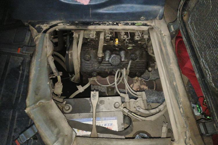 Used Wuling Zhiguang 2010 1.0L Liye Edition Engine Bay