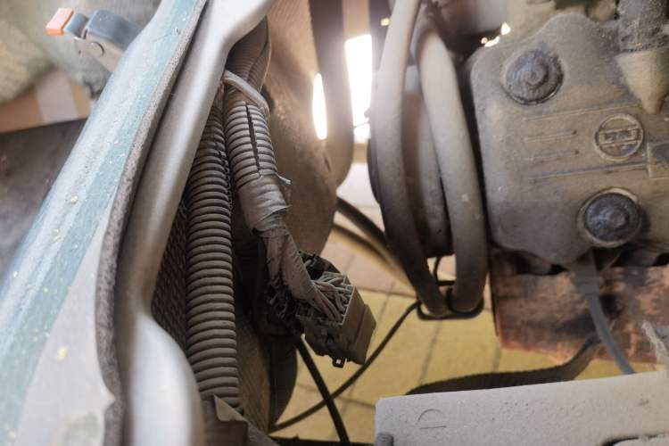 Used Wuling Zhiguang 2010 1.0L Liye Edition Engine Bay Right
