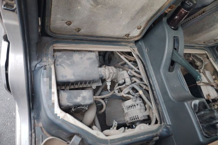 Used Wuling Zhiguang 2010 1.0L New Version Practical Short-Body L2Y Engine Bay Right
