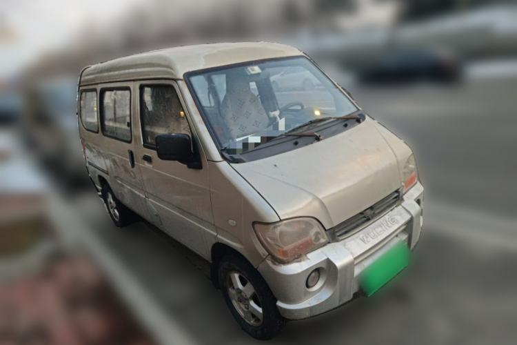 Used Wuling Zhiguang 2010 1.0L Liye Edition Front Right 45 Deg