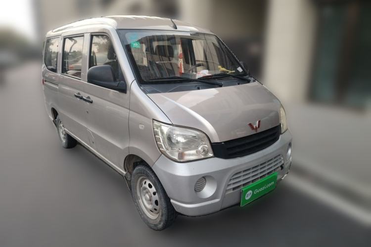Used Wuling Zhiguang 2010 1.0L New Version Practical Short-Body L2Y Front Right 45 Deg