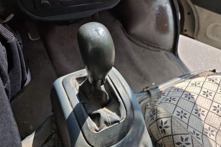 Used Wuling Zhiguang 2010 1.0L Liye Edition Gear Lever
