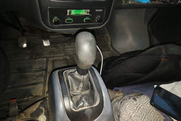Used Wuling Zhiguang 2010 1.0L Liye Edition Gear Lever