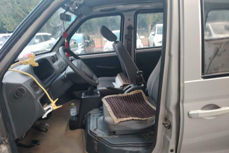 Used Wuling Zhiguang 2010 1.0L New Version Practical Short-Body L2Y Left Front Seat