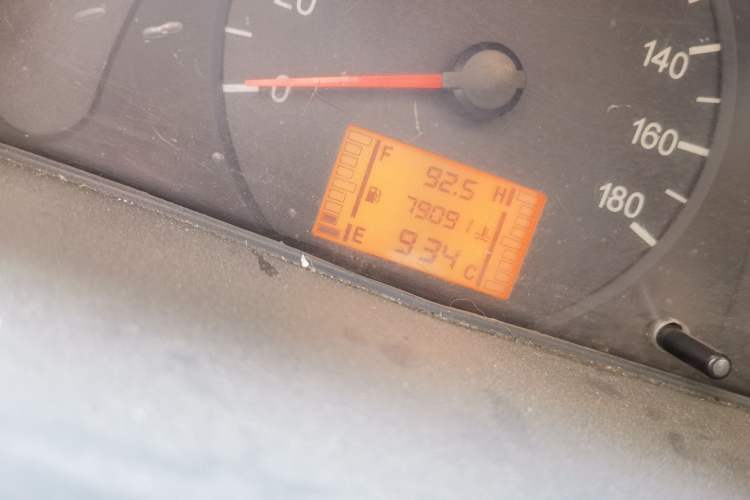 Used Wuling Zhiguang 2010 1.0L Liye Edition Odometer Close Up