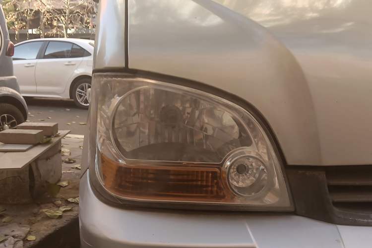 Used Wuling Zhiguang 2010 1.0L Base Version Right Front Headlight