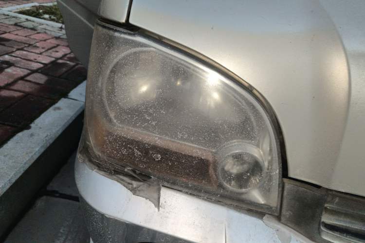 Used Wuling Zhiguang 2010 1.0L Liye Edition Right Front Headlight