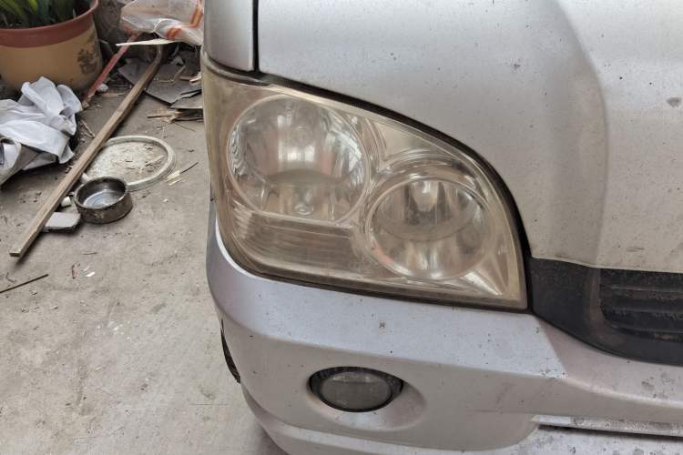 Used Wuling Zhiguang 2010 1.0L Liye Edition Right Front Headlight