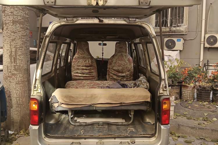 Used Wuling Zhiguang 2010 1.0L Base Version Trunk