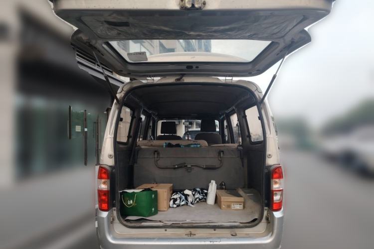Used Wuling Zhiguang 2010 1.0L New Version Practical Short-Body L2Y Trunk