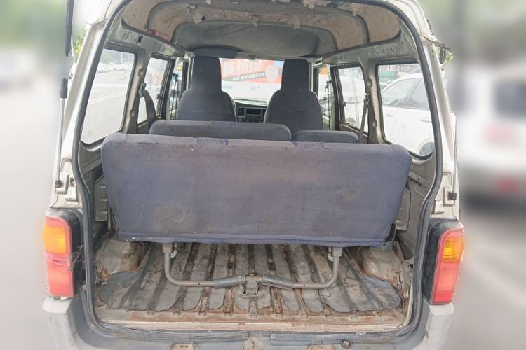 Used Wuling Zhiguang 2010 1.0L New Version Practical Edition with Short Body Trunk