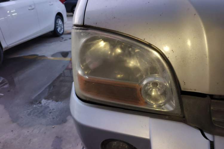 Used Wuling Zhiguang 2010 1.0L Liye Edition Right Front Headlight