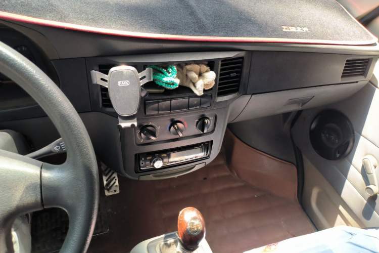 Used Wuling Zhiguang 2010 1.0L Base Version Audio And AC Panel