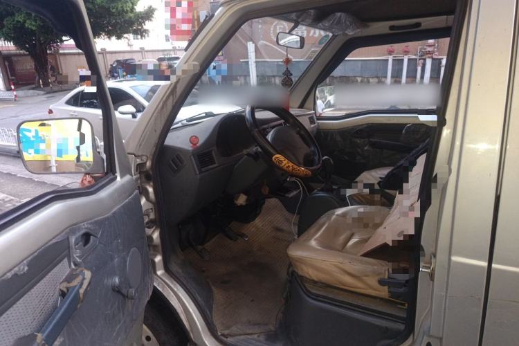 Used Wuling Zhiguang 2010 1.0L Liye Edition Driver Seat