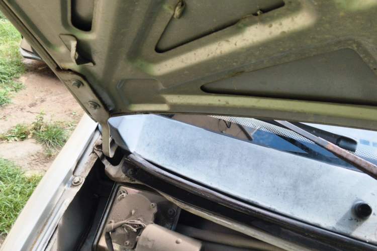 Used Wuling Zhiguang 2010 1.0L Liye Edition Engine Bay Right