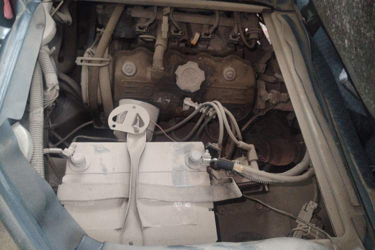 Used Wuling Zhiguang 2010 1.0L Liye Edition Engine Bay