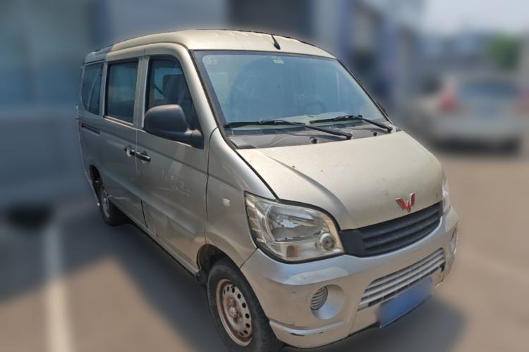 Used Wuling Zhiguang 2010 1.0L New Version Liye Style with Shorter Body Front Right 45 Deg