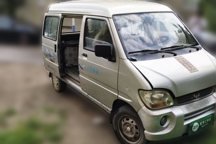 Used Wuling Zhiguang 2010 1.0L Liye Edition Front Right 45 Deg