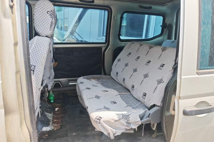 Used Wuling Zhiguang 2010 1.0L New Version Liye Style with Shorter Body Left Rear Seat
