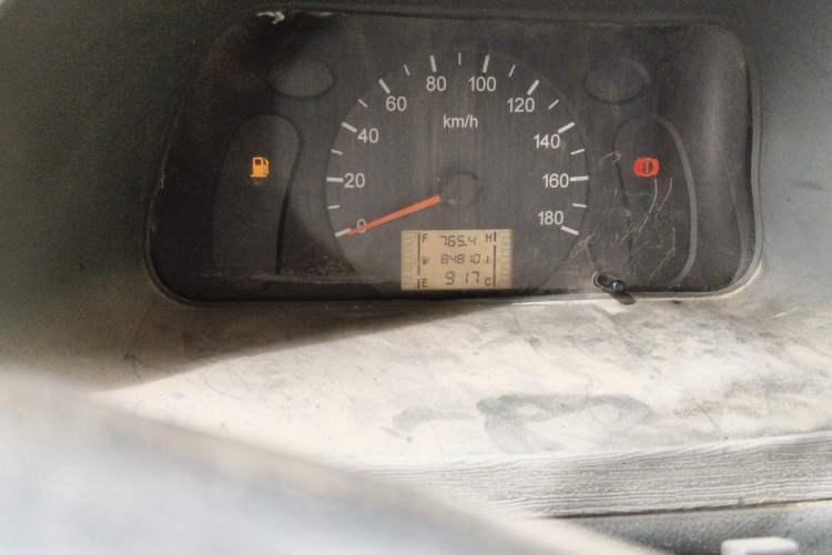 Used Wuling Zhiguang 2010 1.0L Liye Edition Odometer Close Up