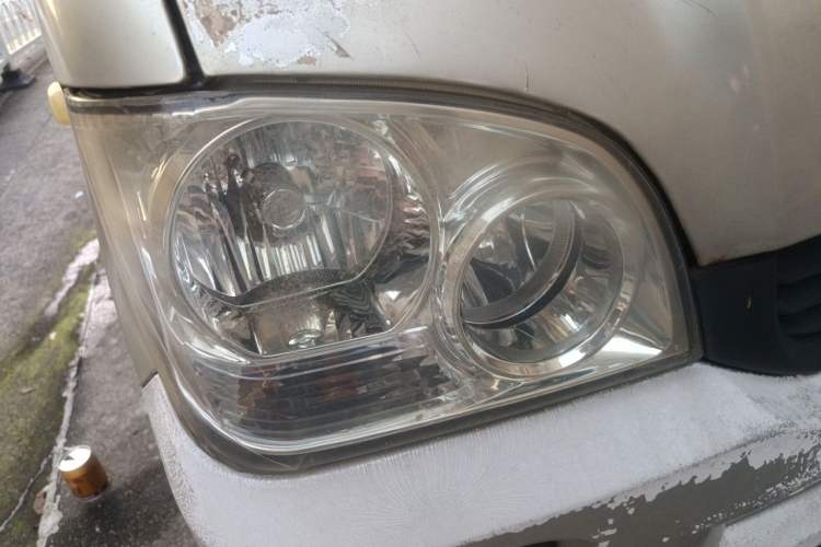 Used Wuling Zhiguang 2010 1.0L Liye Edition Right Front Headlight