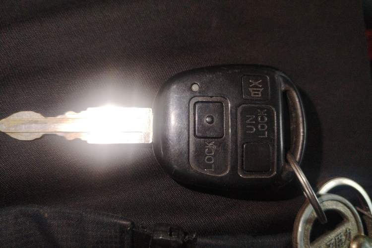 Used Wuling Zhiguang 2010 1.0L Liye Edition Vehicle Key