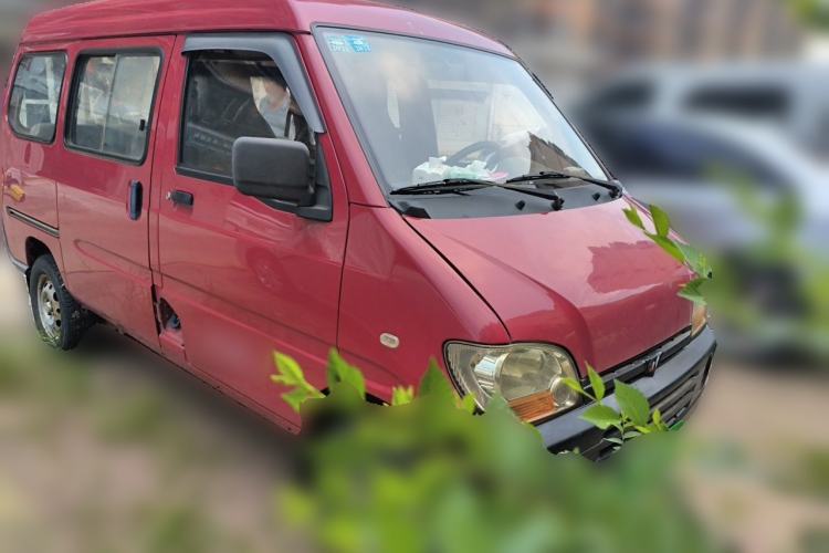 Used Wuling Zhiguang 2010 1.0L New Version Liye Style with Shorter Body Front Right 45 Deg