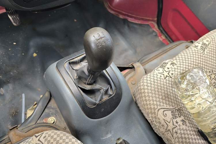 Used Wuling Zhiguang 2010 1.0L New Version Liye Style with Shorter Body Gear Lever
