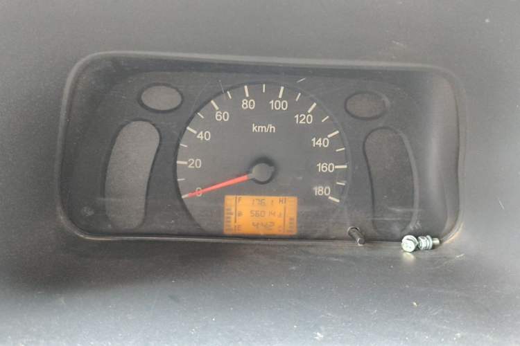 Used Wuling Zhiguang 2010 1.0L New Version Liye Style with Shorter Body Instrument Cluster