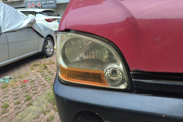 Used Wuling Zhiguang 2010 1.0L New Version Liye Style with Shorter Body Right Front Headlight