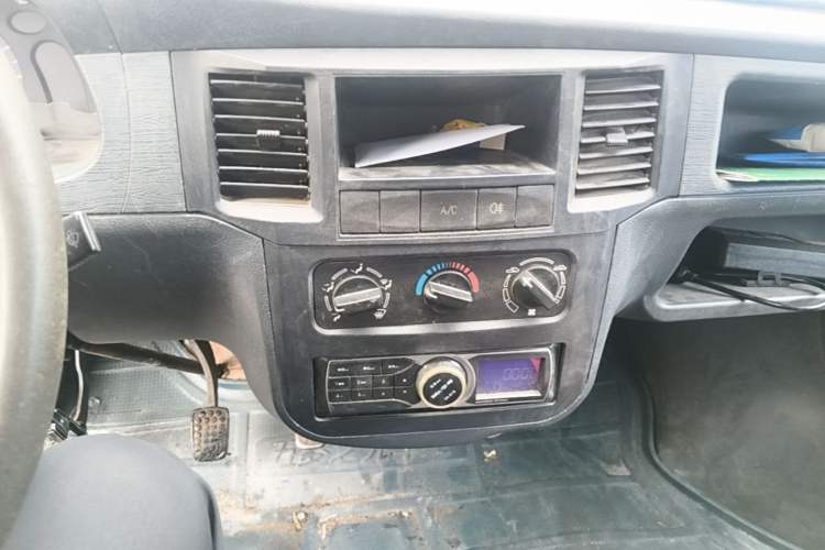 Used Wuling Zhiguang 2010 1.0L Base Version Audio And AC Panel