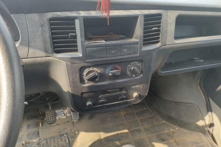 Used Wuling Zhiguang 2010 1.0L Base Version Audio And AC Panel