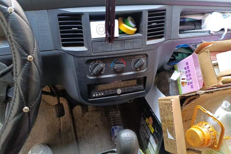 Used Wuling Zhiguang 2010 1.0L Liye Edition Audio And AC Panel