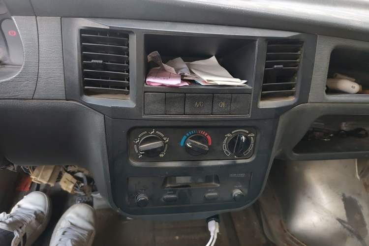 Used Wuling Zhiguang 2010 1.0L Liye Edition Audio And AC Panel