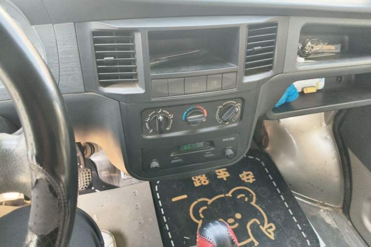Used Wuling Zhiguang 2010 1.0L Liye Edition Audio And AC Panel