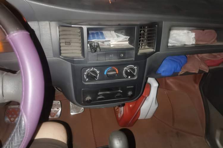 Used Wuling Zhiguang 2010 1.0L Liye Edition Audio And AC Panel