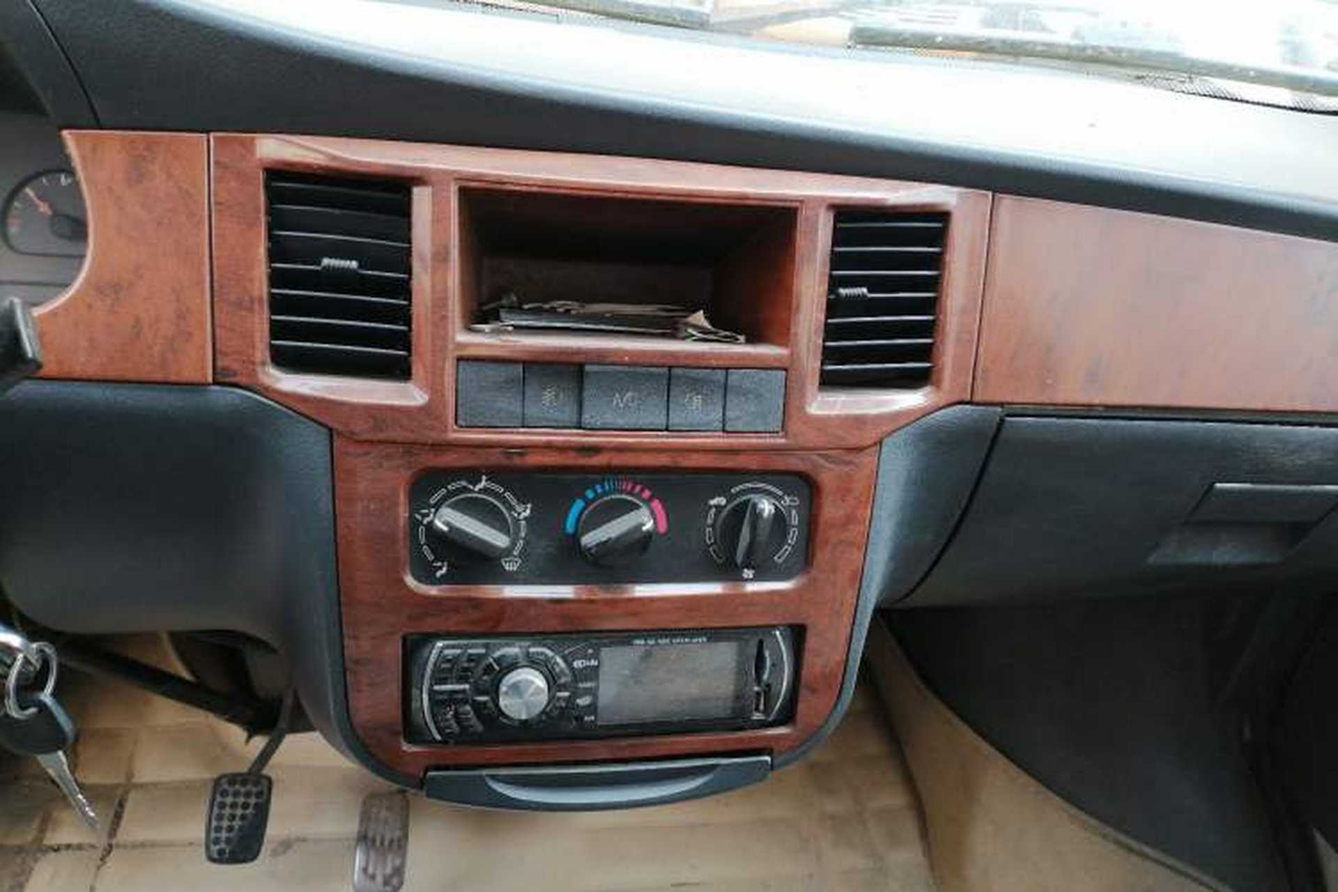 Used Wuling Zhiguang 2010 1.0L Extended Version Basic Model Audio And AC Panel