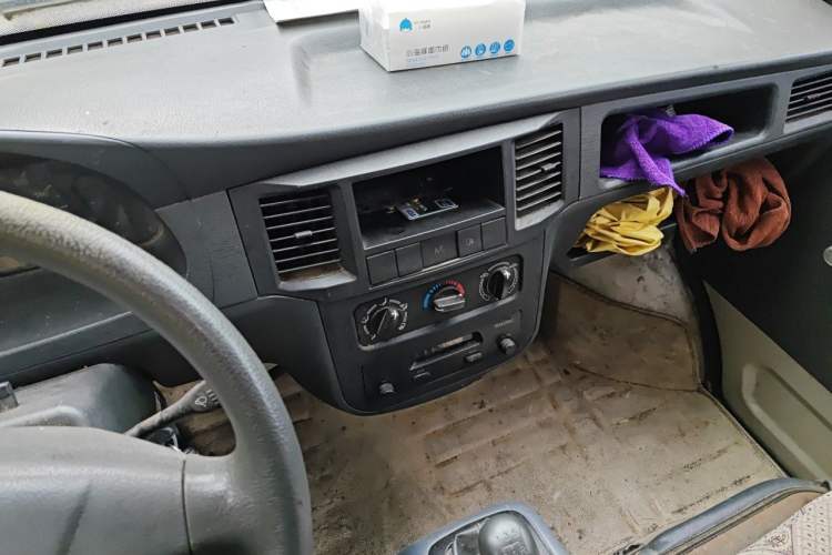 Used Wuling Zhiguang 2010 1.0L Liye Edition Audio And AC Panel