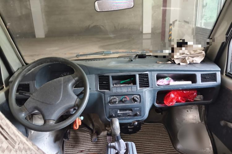 Used Wuling Zhiguang 2010 1.0L Liye Edition Center Console