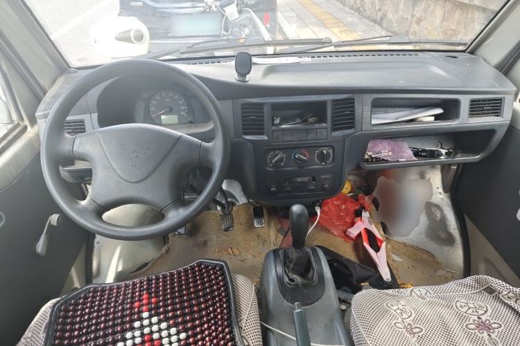 Used Wuling Zhiguang 2010 1.0L Liye Edition Center Console