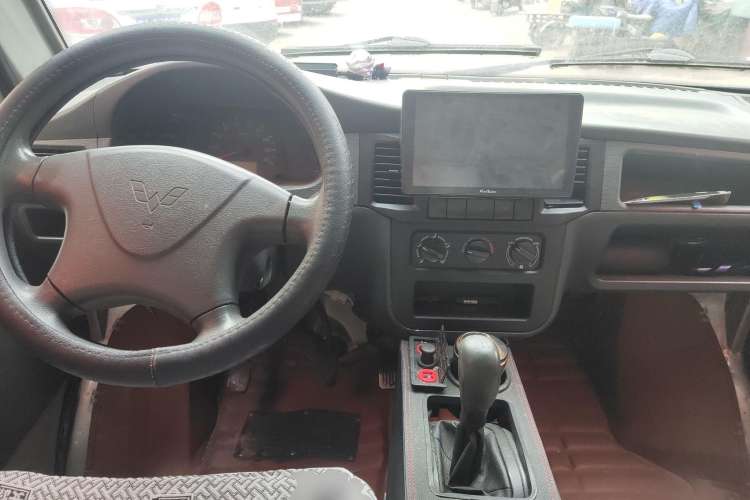 Used Wuling Zhiguang 2010 1.0L Liye Edition Center Console
