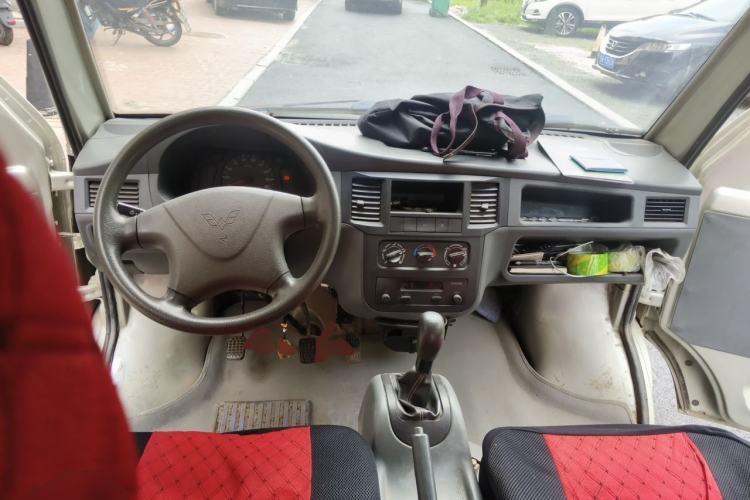 Used Wuling Zhiguang 2010 1.0L Liye Edition Center Console