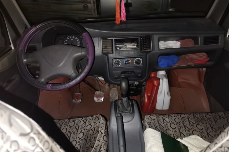 Used Wuling Zhiguang 2010 1.0L Liye Edition Center Console