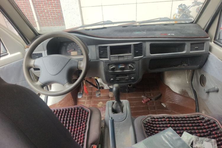 Used Wuling Zhiguang 2010 1.0L Base Version Center Console