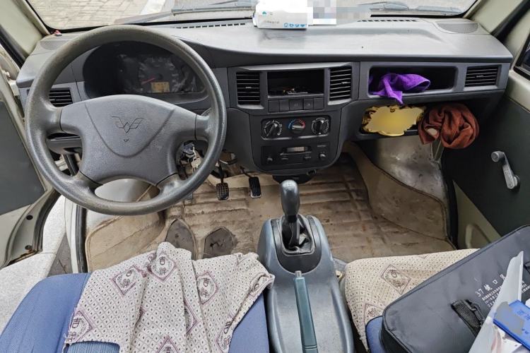 Used Wuling Zhiguang 2010 1.0L Liye Edition Center Console