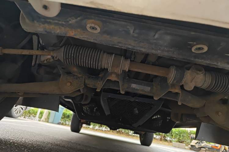 Used Wuling Zhiguang 2010 1.0L New Version Practical Edition with Short Body Chassis Front