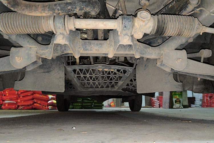 Used Wuling Zhiguang 2010 1.0L New Version Practical Short-Body L2Y Chassis Front
