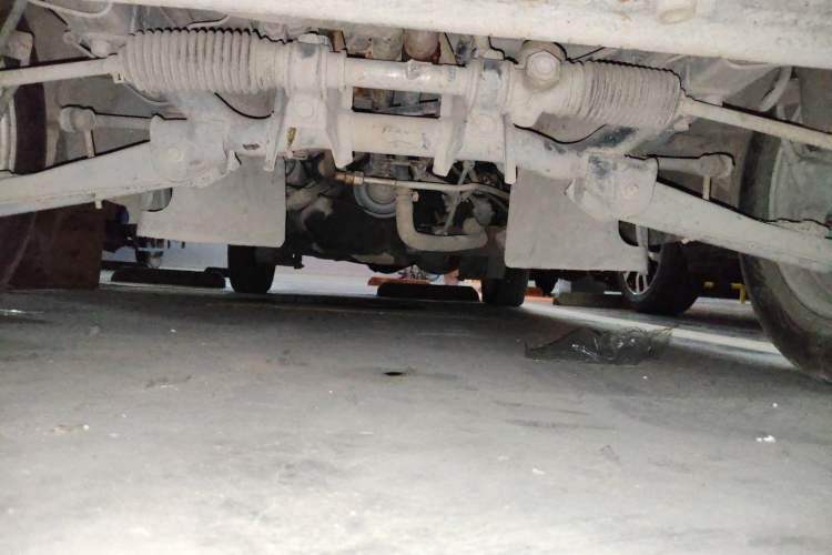 Used Wuling Zhiguang 2010 1.0L New Version Practical Edition with Short Body Chassis Front