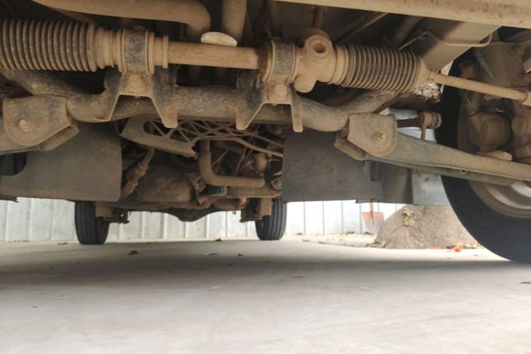 Used Wuling Zhiguang 2010 1.1L New Edition Practical Short-Body LXA Chassis Front